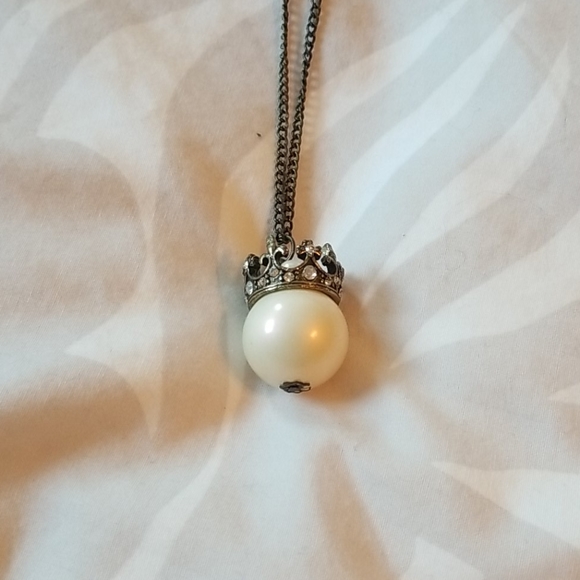 Crown Necklace - Picture 3 of 5